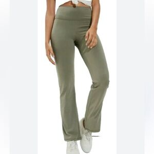 American eagle the everything flare Olive Green High-Waisted Pants